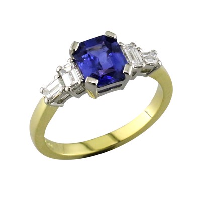 Sapphire and baguette cut diamond five stone ring, set in 18ct yellow gold and platium
