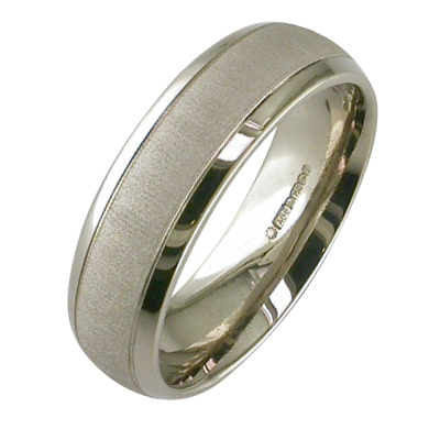 Gent’s platinum band with a sand blasted centre