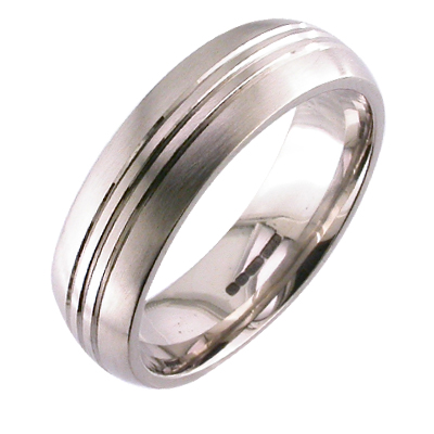 Gent’s white gold ring with three fine grooves