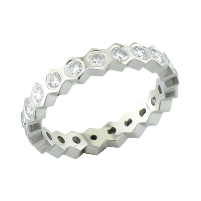 Scalloped edge diamond set band