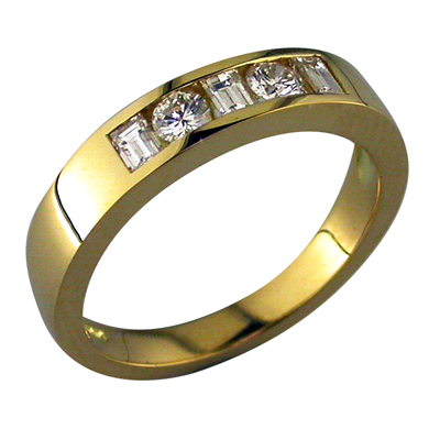 Gold baguette and brilliant cut diamond ring