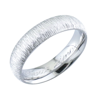 Bark effect wedding ring