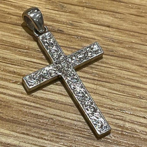 Pendants & Necklaces