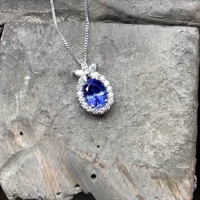 Pendants & Necklaces