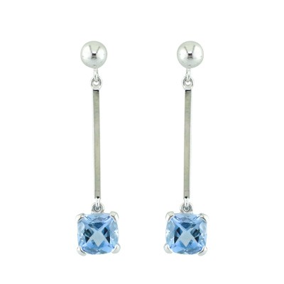 White gold and blue Topaz drop earrings
