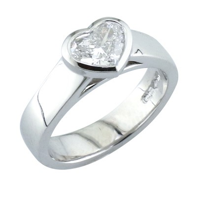 Heart shaped diamond platinum ring