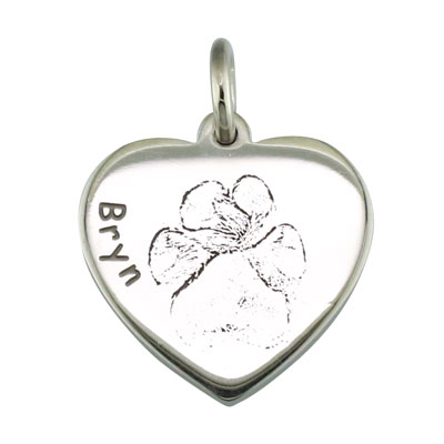 Heart shaped pendant