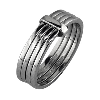 White gold gent’s band with four loose bands